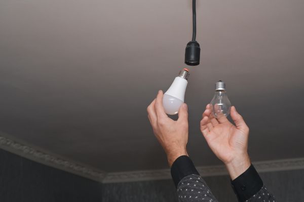 Light Bulbs Replacement in Willoughby