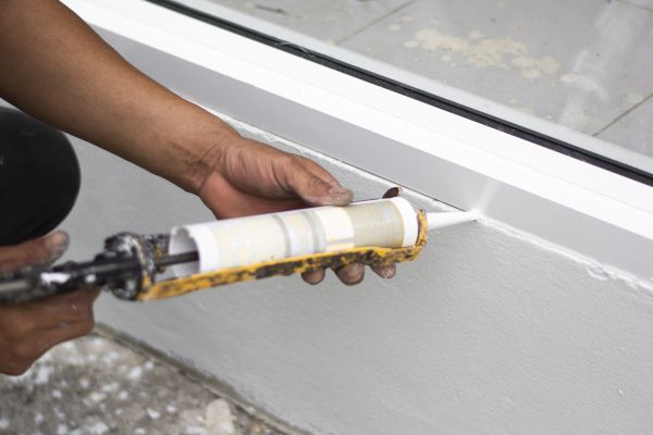 Caulk Replacement in Willoughby