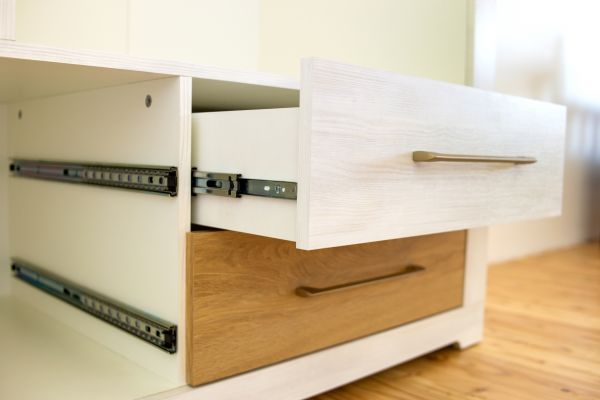 Pull Handle Installation in Willoughby